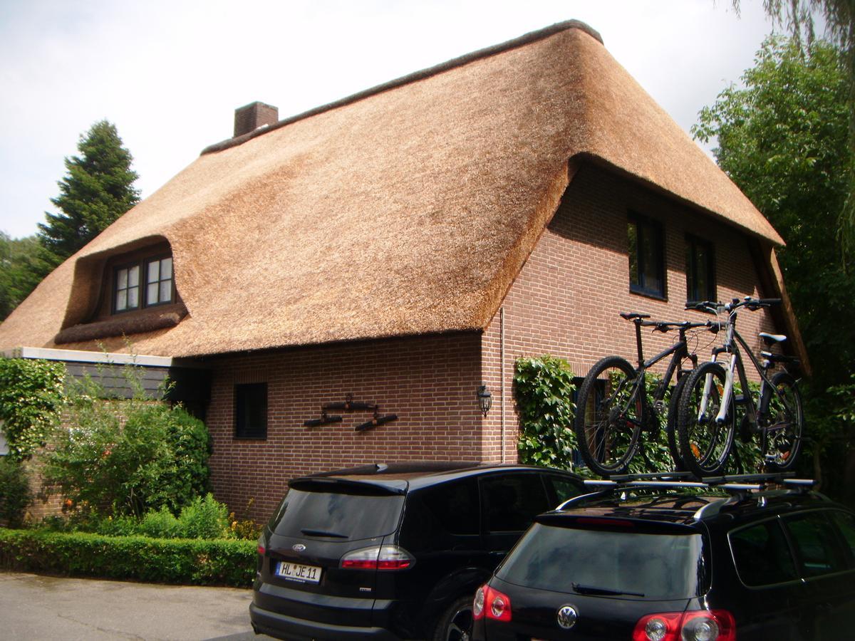 Landhaus Absalonshorst Hotel Groß Grönau Esterno foto